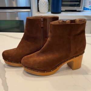 Torrid Heeled Clogs Boots Womens 12WW Brown Faux Suede boots